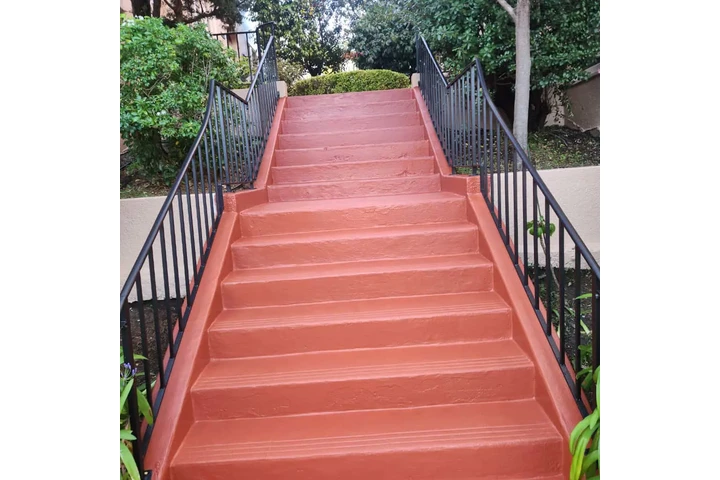 Mendez Professional Painting image 3