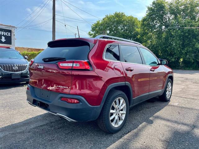 $17995 : 2017 Cherokee Limited image 6