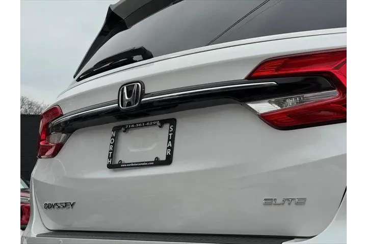 $39995 : Honda Odyssey 2024 Elite 4dr image 7