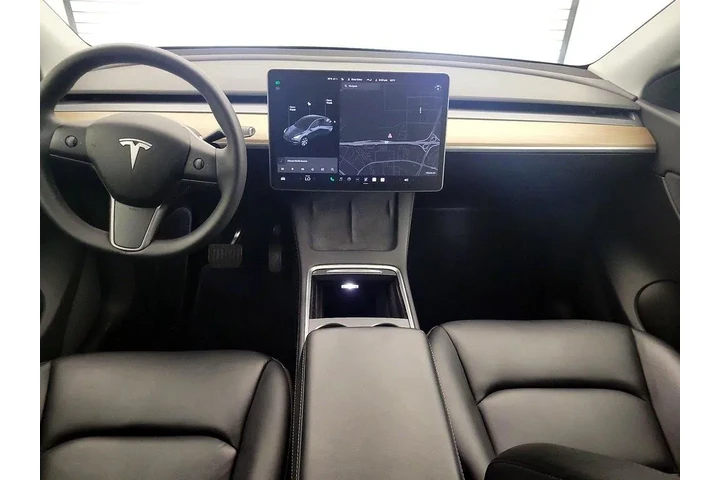 $30998 : Tesla Model Y 2021 AWD Long image 9