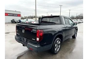 $14980 : 2017 Ridgeline 4WD Crew Cab R thumbnail