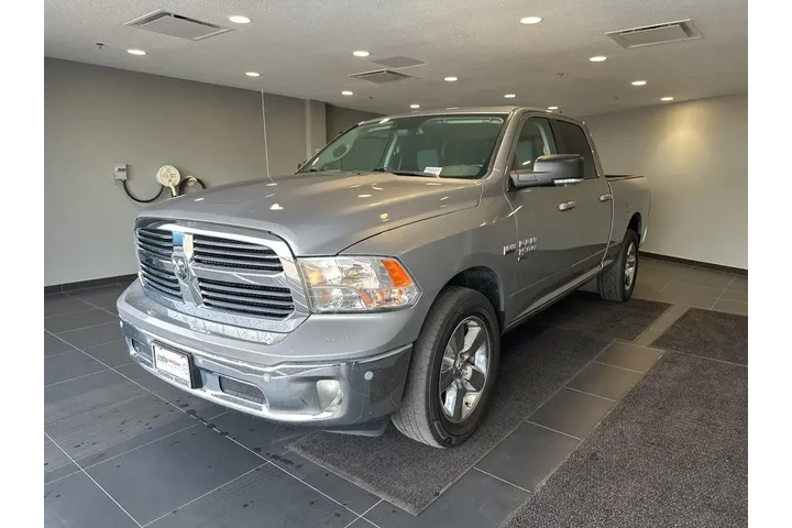 $23984 : Ram 1500 Classic 2019 4x4 Lo image 1