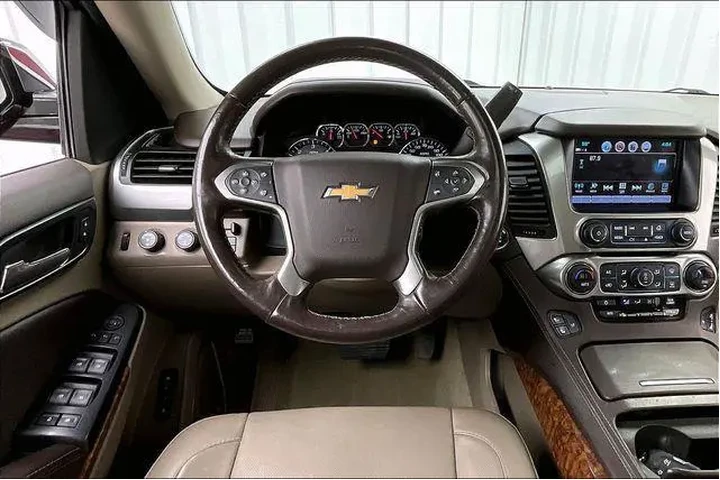 $27490 : Chevrolet Tahoe 2018 4x4 Pre image 5