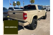 $35991 : Toyota Tundra 2017 4x4 SR5 4 thumbnail