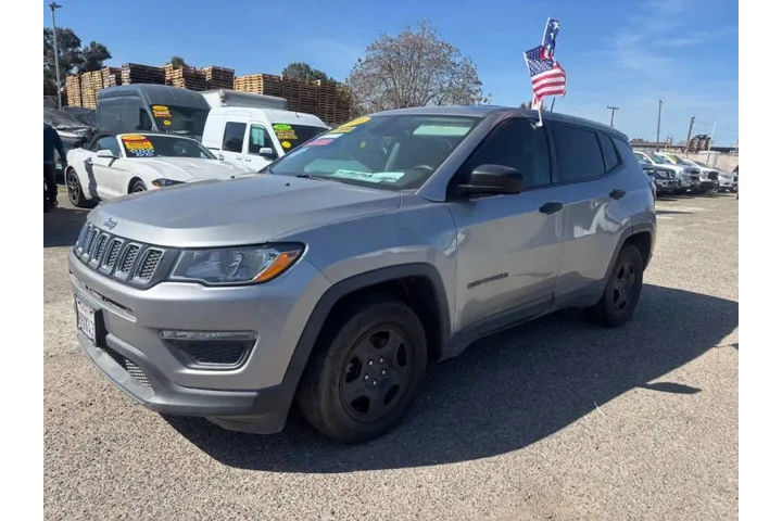 $11949 : 2018 Compass Sport image 4