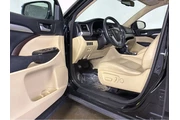 $16997 : 2015 Highlander XLE thumbnail