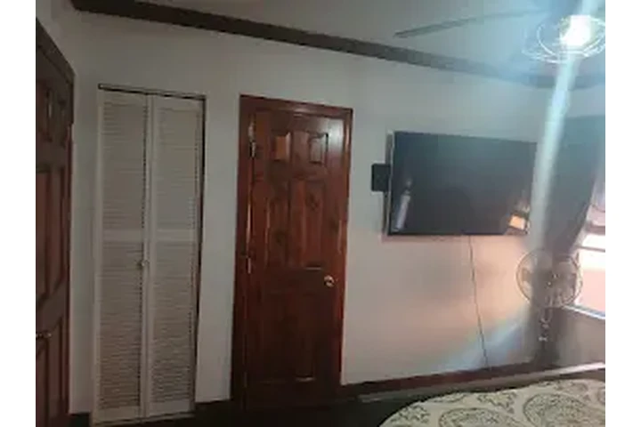 $1100 : UPTOWN WHITTIER CUARTO image 5