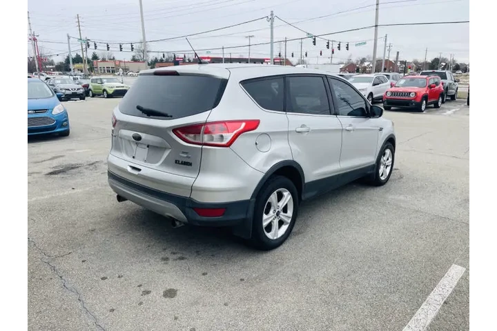 $4500 : 2013 Escape SE image 8