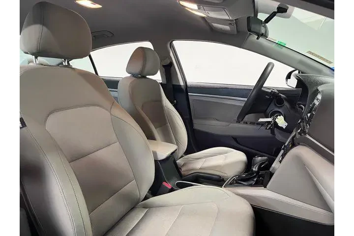 $11562 : Hyundai ELANTRA 2017 image 10