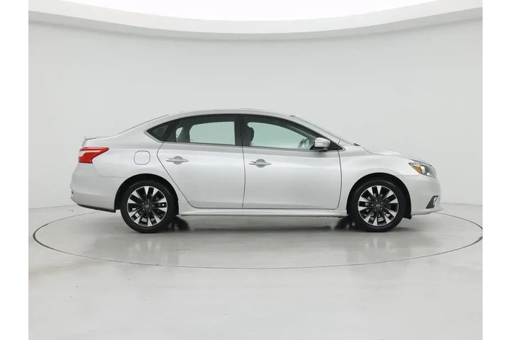 $13998 : Nissan Sentra 2016 S 4dr Sed image 7
