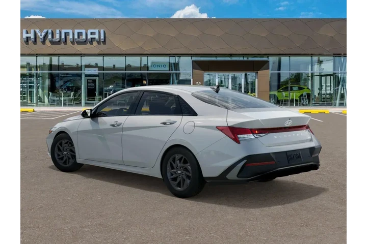 $27710 : Hyundai ELANTRA Hybrid 2025 image 3