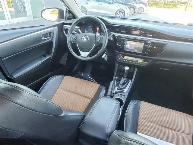 $8000 : COROLLA S PLUS -- 2016 image 6