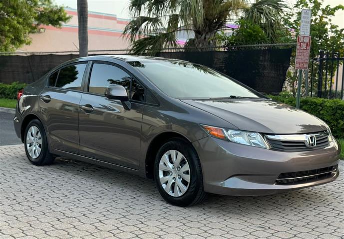 $9500 : HONDA CIVIC 2012 image 3