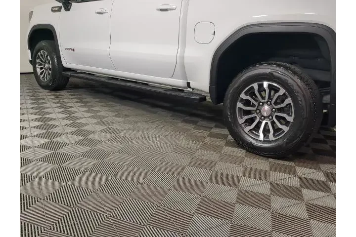 GMC Sierra 1500 2023 4x4 AT4 image 5