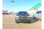 $33900 : Toyota Tacoma 2022 4x2 TRD S thumbnail