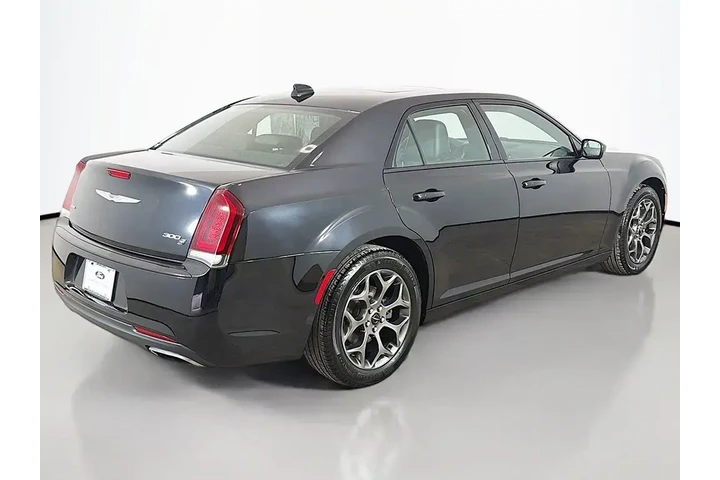 $14199 : Chrysler 300 2017 AWD S 4dr image 9