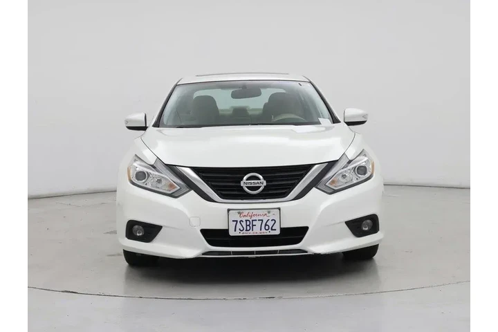 $13998 : Nissan Altima 2016 2.5 SV 4d image 5