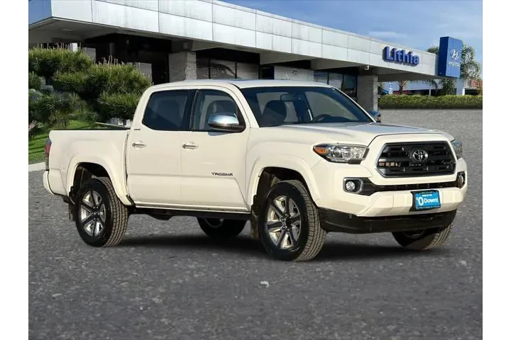 $17499 : Toyota Tacoma 2017 4x4 Limit image 10