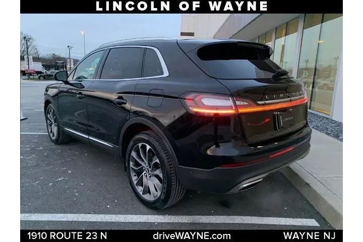 $36994 : Lincoln Nautilus 2022 AWD Re image 4