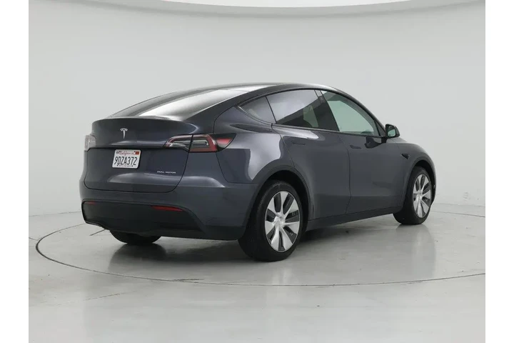 $38998 : Tesla Model Y 2023 AWD Long image 8