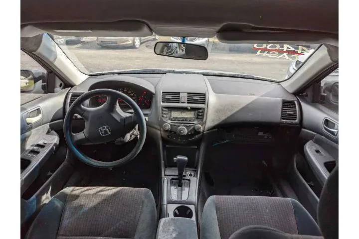 $4400 : Honda Accord 2003 DX 4dr Sed image 8