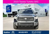 $33991 : Toyota Tundra 2019 4x4 SR5 4 thumbnail