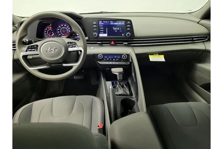 $18998 : Hyundai ELANTRA 2021 SEL 4dr image 9