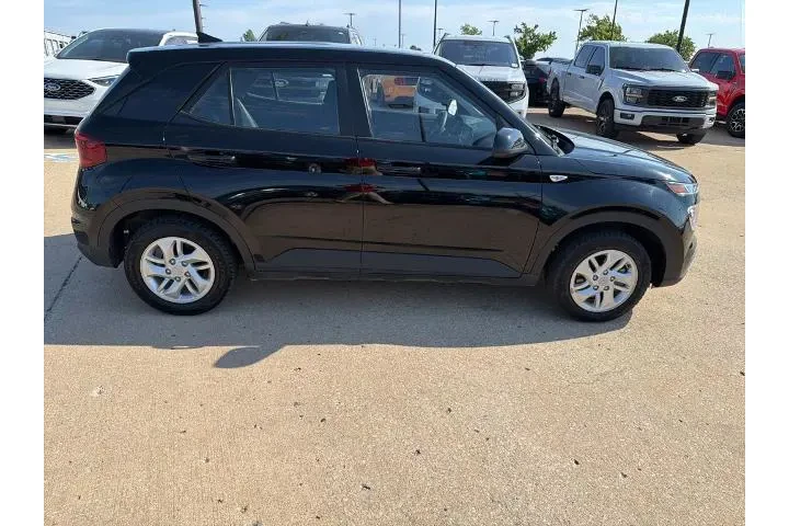 $17494 : Hyundai VENUE 2022 SE 4dr Cr image 8