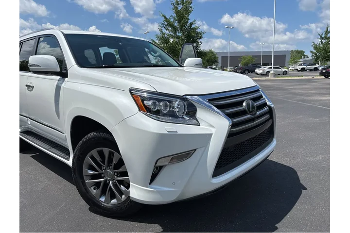 $39699 : 2019 GX 460 Luxury image 7