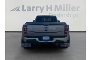$35909 : Ram 3500 2021 4x4 Big Horn 4 thumbnail