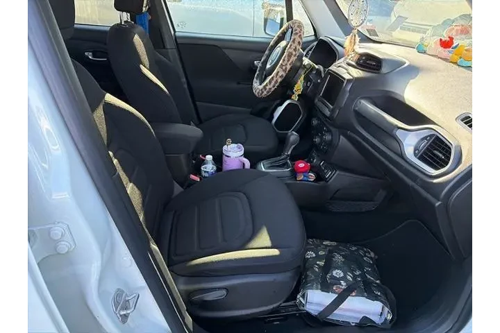 $19234 : Jeep Renegade 2021 4x4 Latit image 9