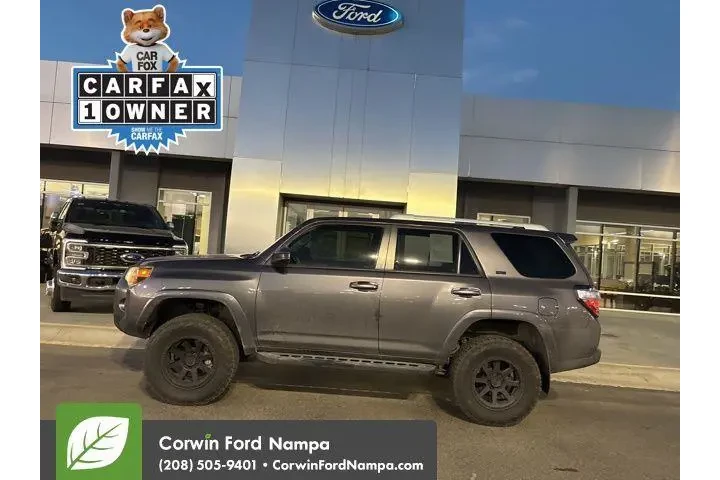 $29000 : Toyota 4Runner 2018 4x4 SR5 image 9