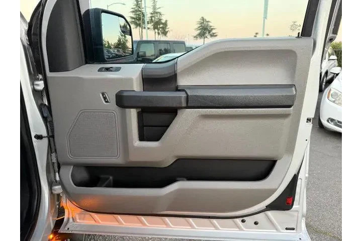 $23995 : Ford F-150 2018 4x4 Lariat 4 image 10