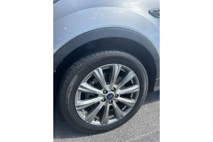 $10754 : Ford Escape 2018 Titanium 4d image 8