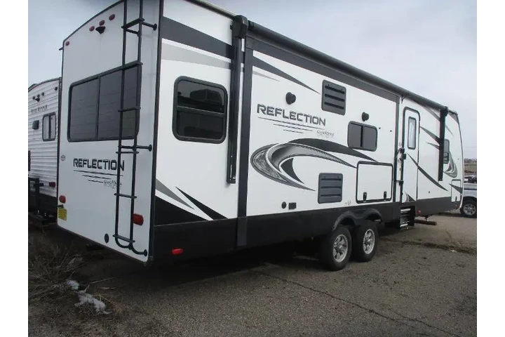 2021 Grand Design RV Reflecti image 6