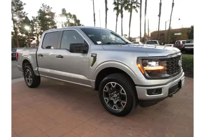 $39684 : Ford F-150 2024 4x4 STX 4dr image 6