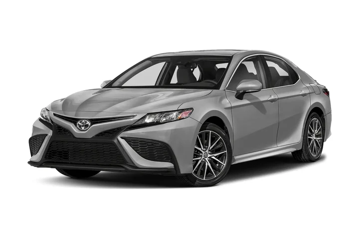 2023 Camry SE Sedan 4D image 1