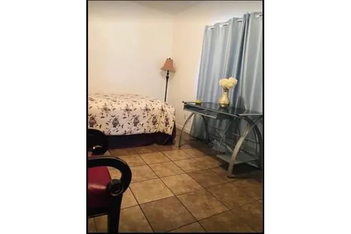 $850 : SE RENTA UNA RECAMARA EN ELA image 2