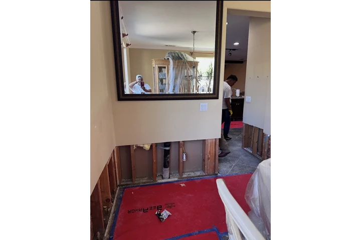 Water Damage Ratauration image 2