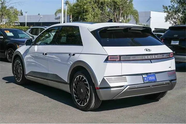 $32500 : Hyundai IONIQ 5 2024 AWD Lim image 7