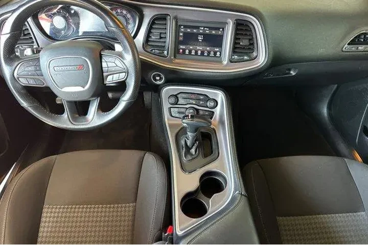 $22500 : Dodge Challenger 2022 GT 2dr image 6