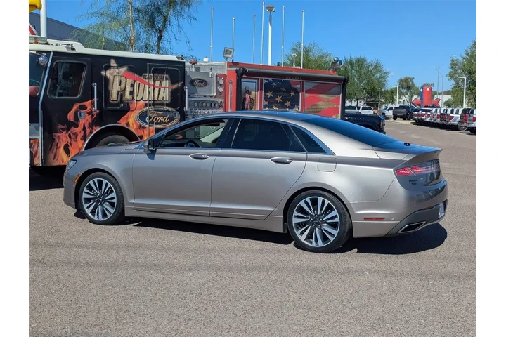 Lincoln MKZ Hybrid 2019 Rese image 3
