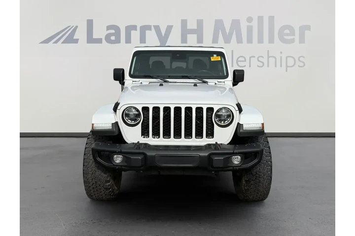 $24590 : Jeep Gladiator 2020 4x4 Over image 8