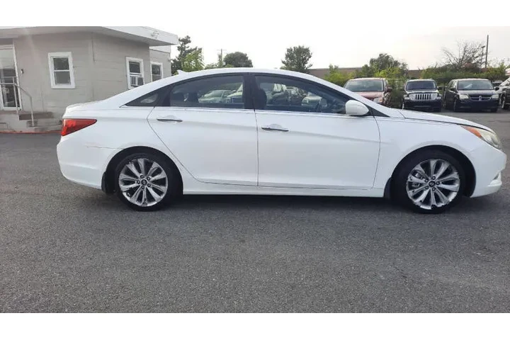 $3995 : 2011 Sonata SE image 4