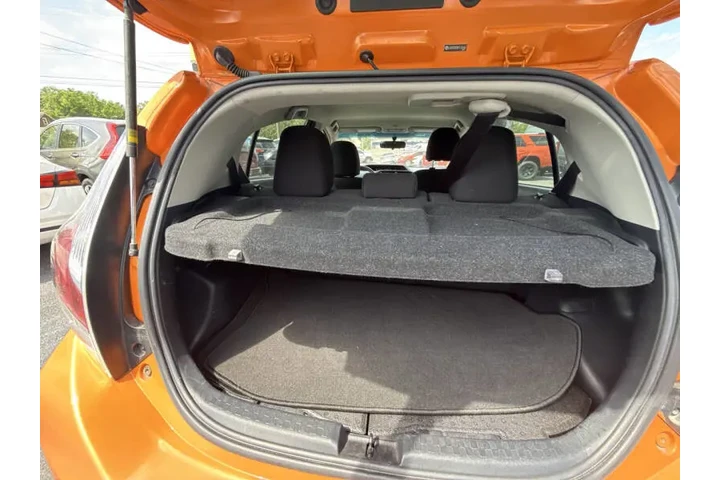 $11995 : 2015 Prius c Three image 9