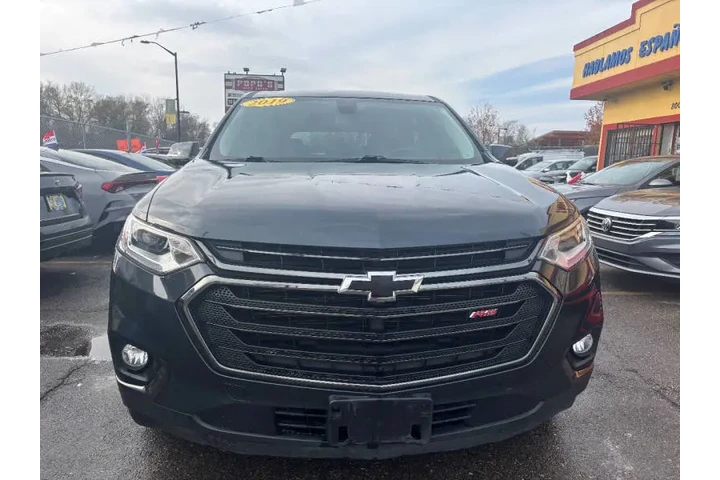 2019 Traverse RS image 3