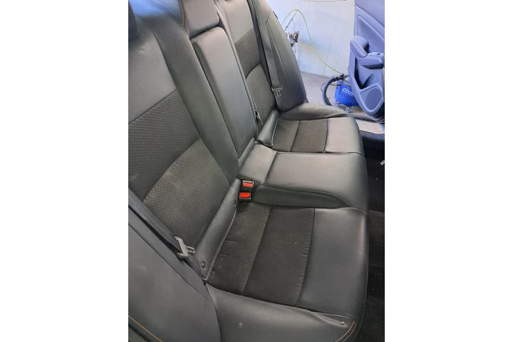 Castillo Auto Detailing image 9