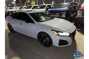 $22645 : Nissan Altima 2024 2.5 SR 4d thumbnail