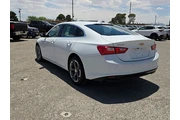 $20350 : Chevrolet Malibu 2024 LT 4dr thumbnail