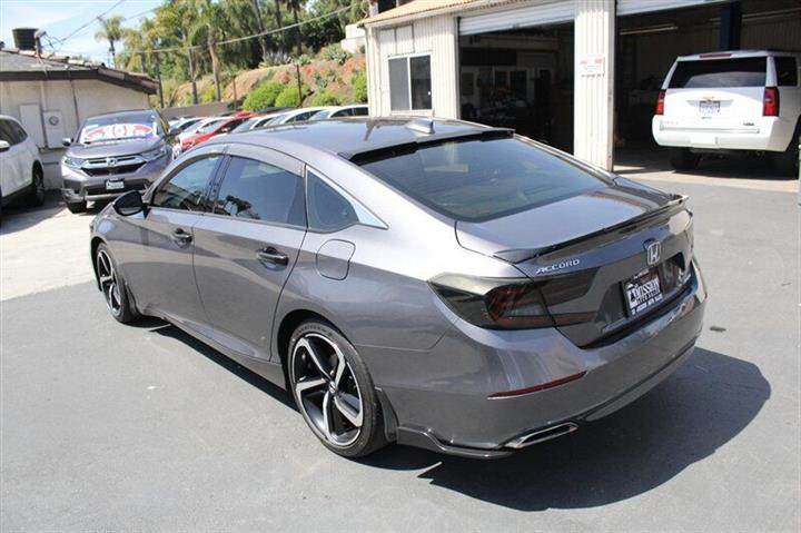 $22996 : 2018 Accord Sedan image 5